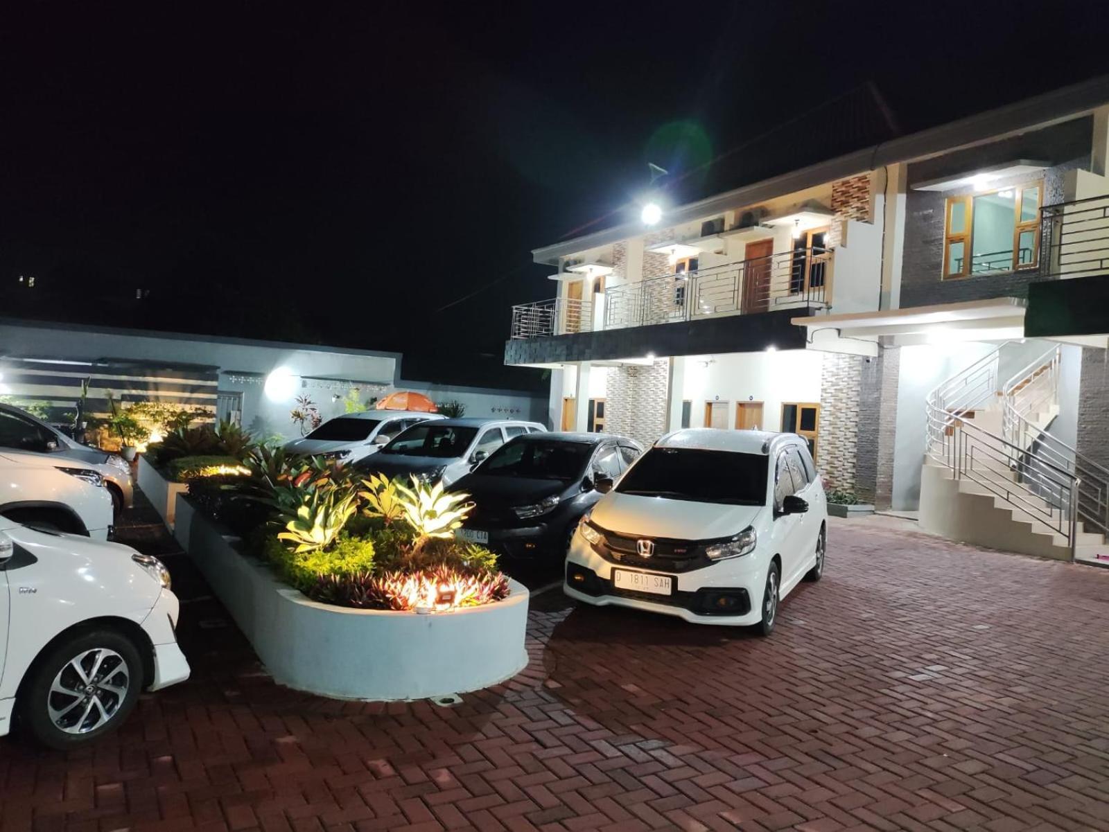 Hotel Cibening Purwakarta Εξωτερικό φωτογραφία