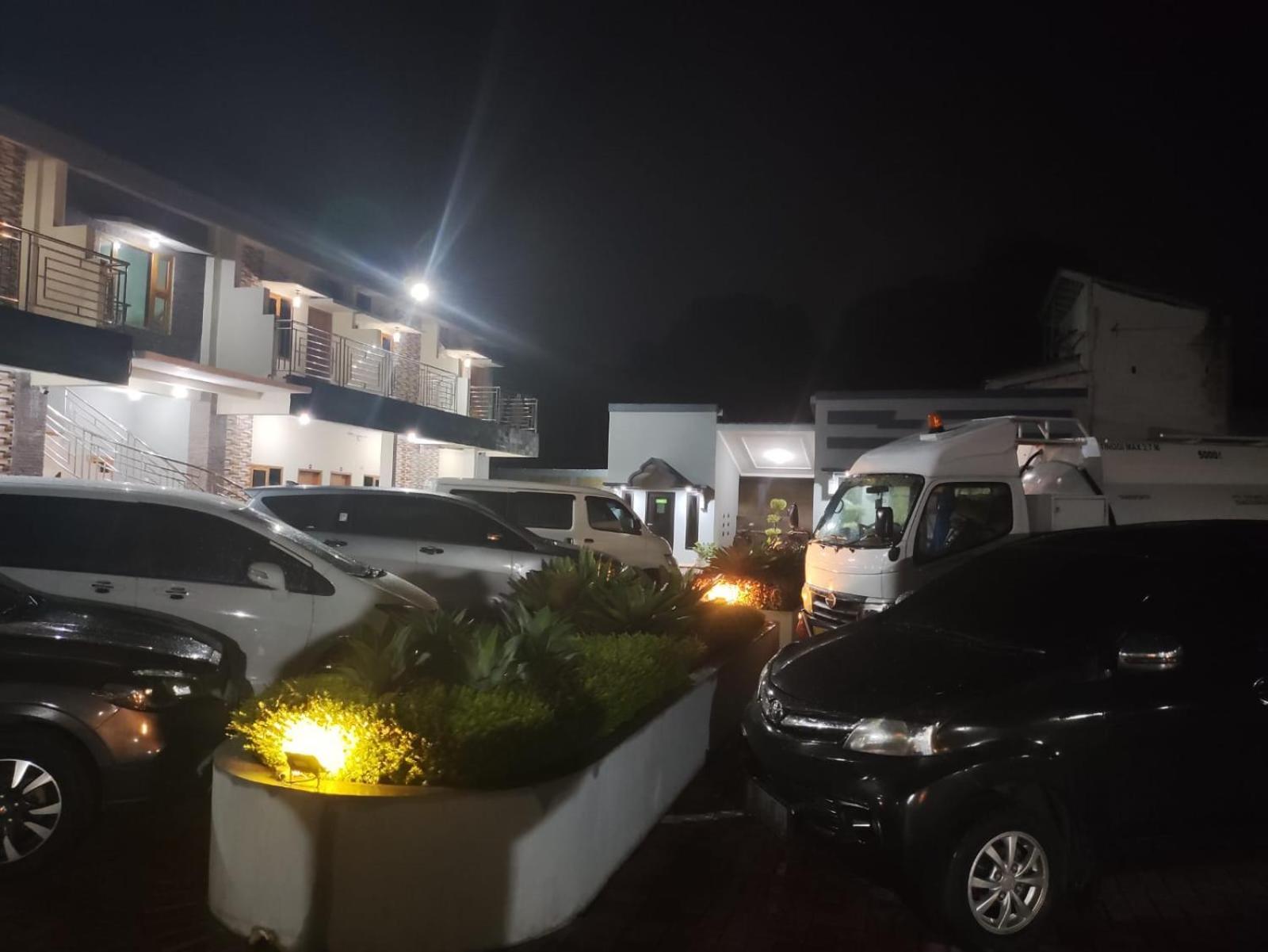 Hotel Cibening Purwakarta Εξωτερικό φωτογραφία