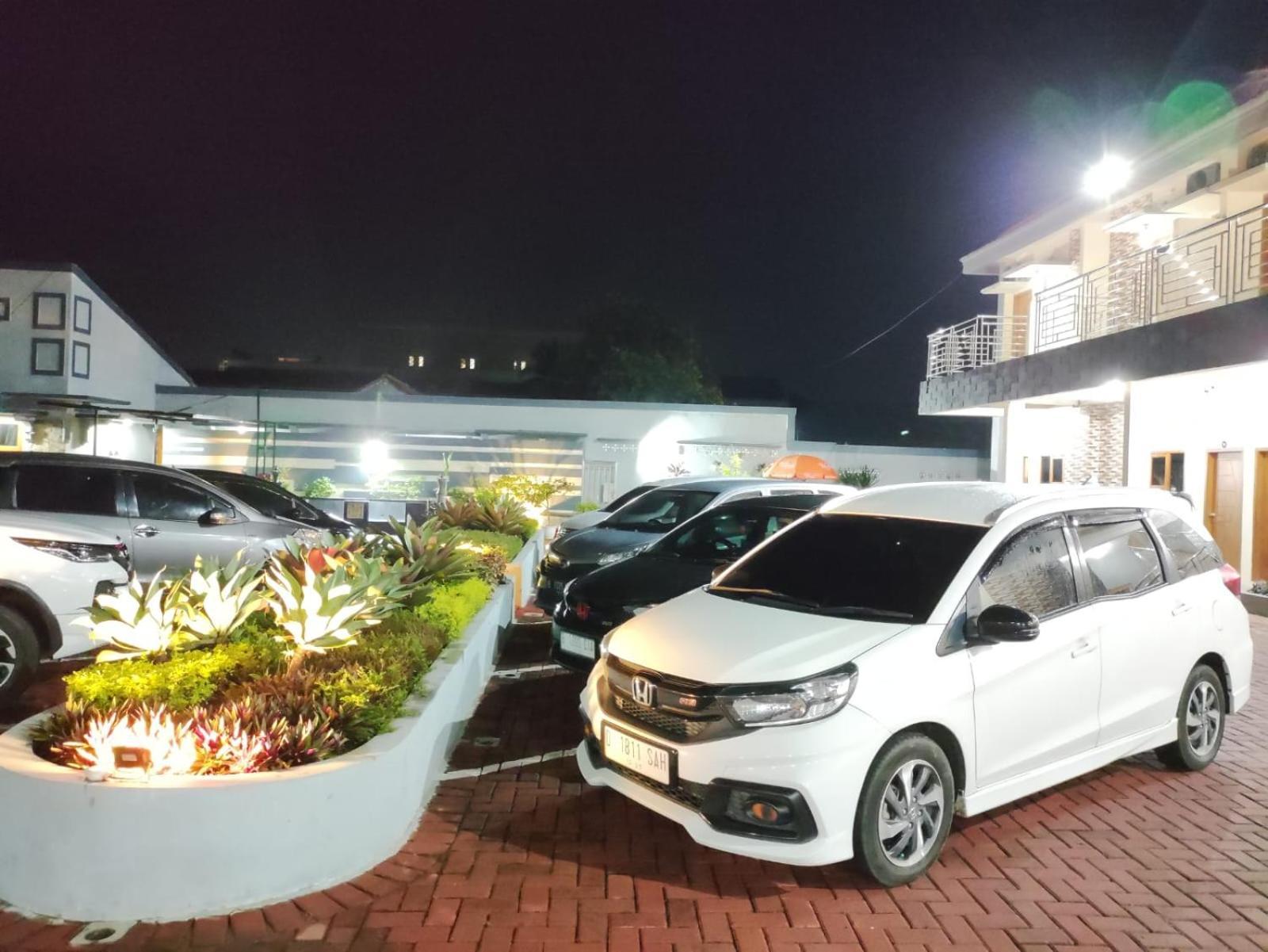 Hotel Cibening Purwakarta Εξωτερικό φωτογραφία