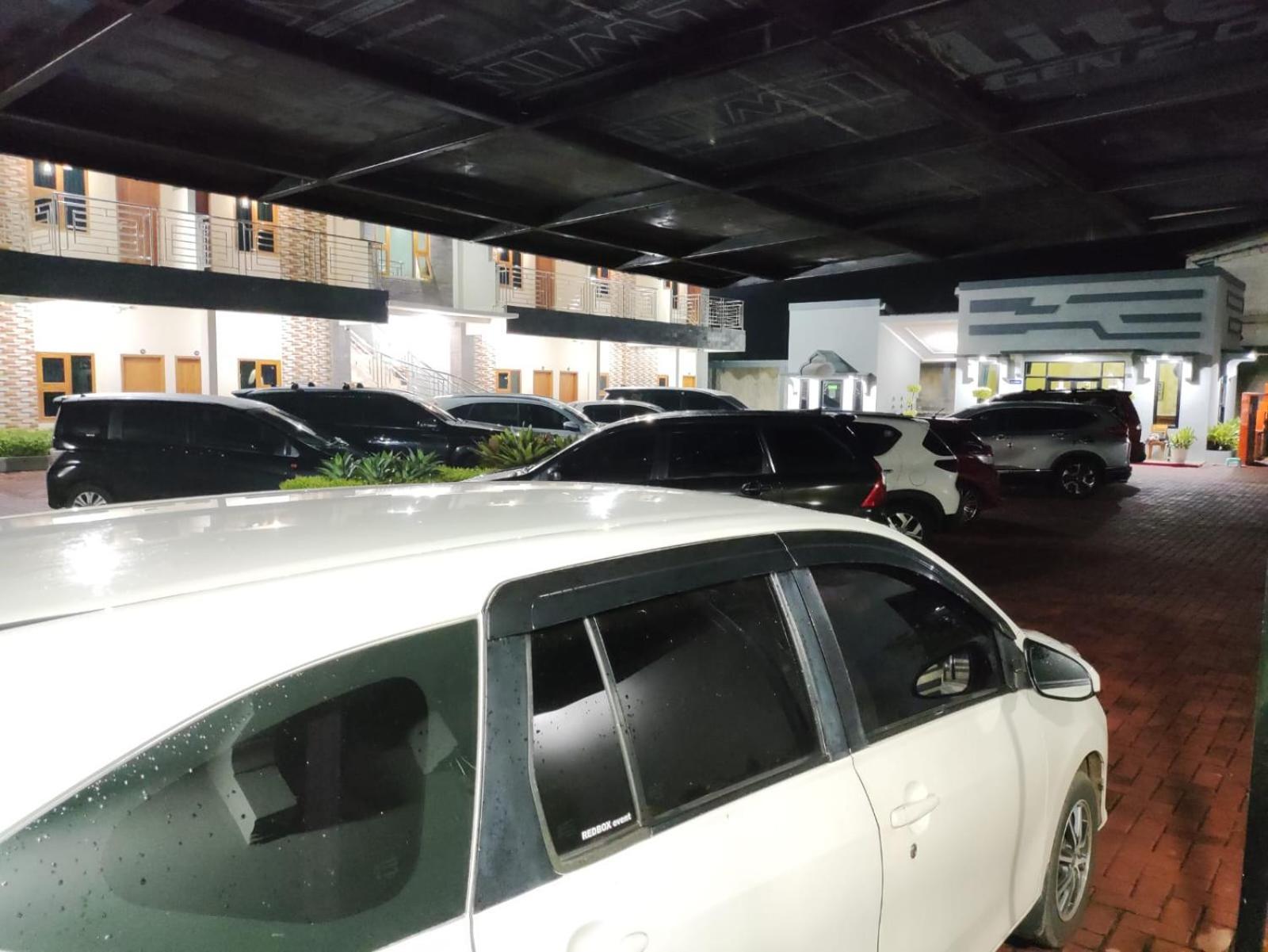 Hotel Cibening Purwakarta Εξωτερικό φωτογραφία