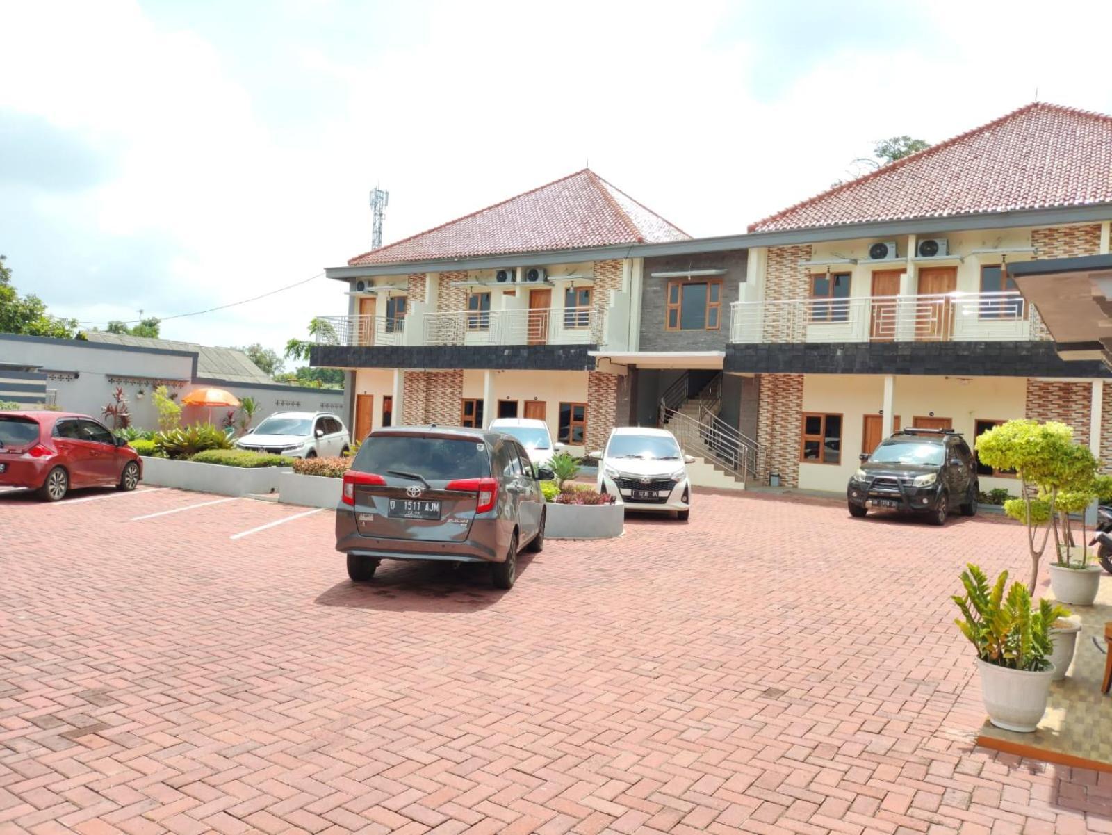 Hotel Cibening Purwakarta Εξωτερικό φωτογραφία