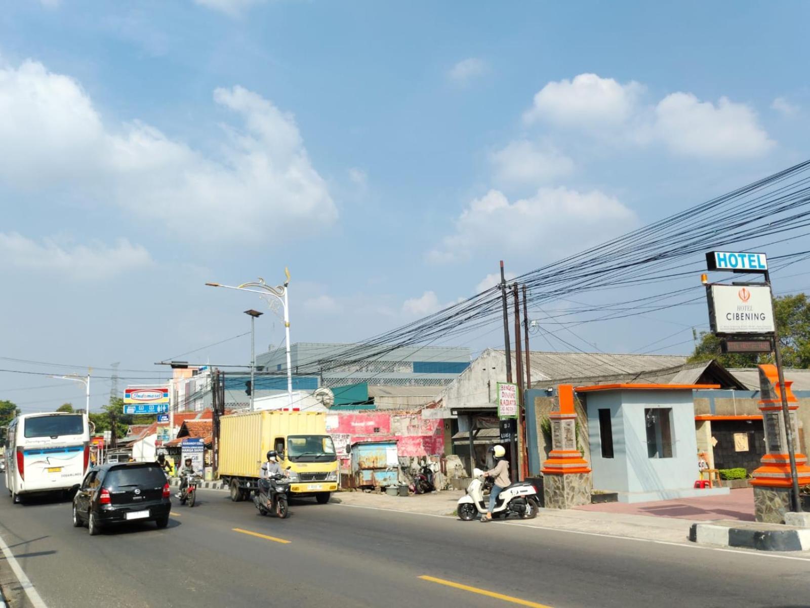 Hotel Cibening Purwakarta Εξωτερικό φωτογραφία