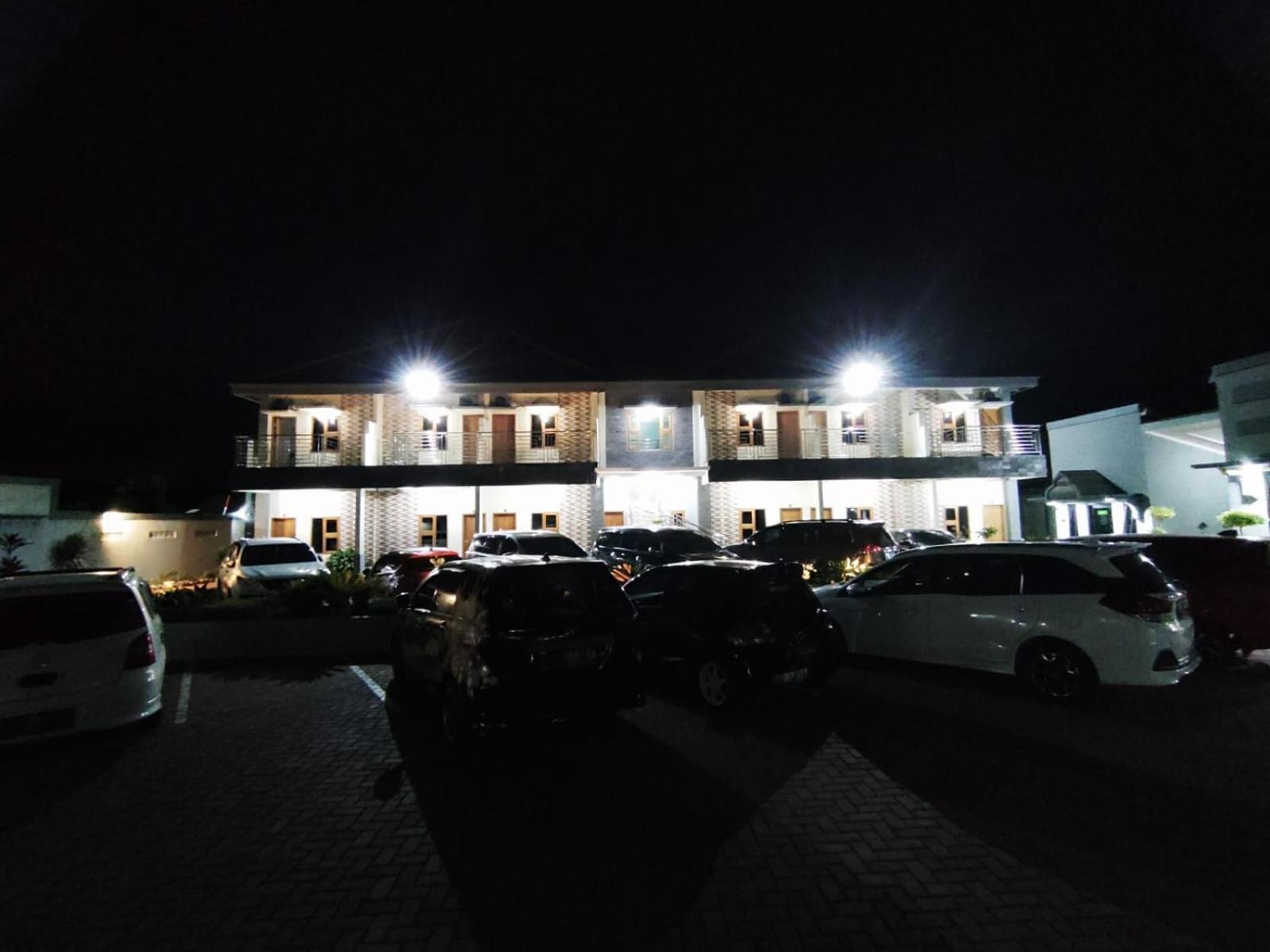 Hotel Cibening Purwakarta Εξωτερικό φωτογραφία