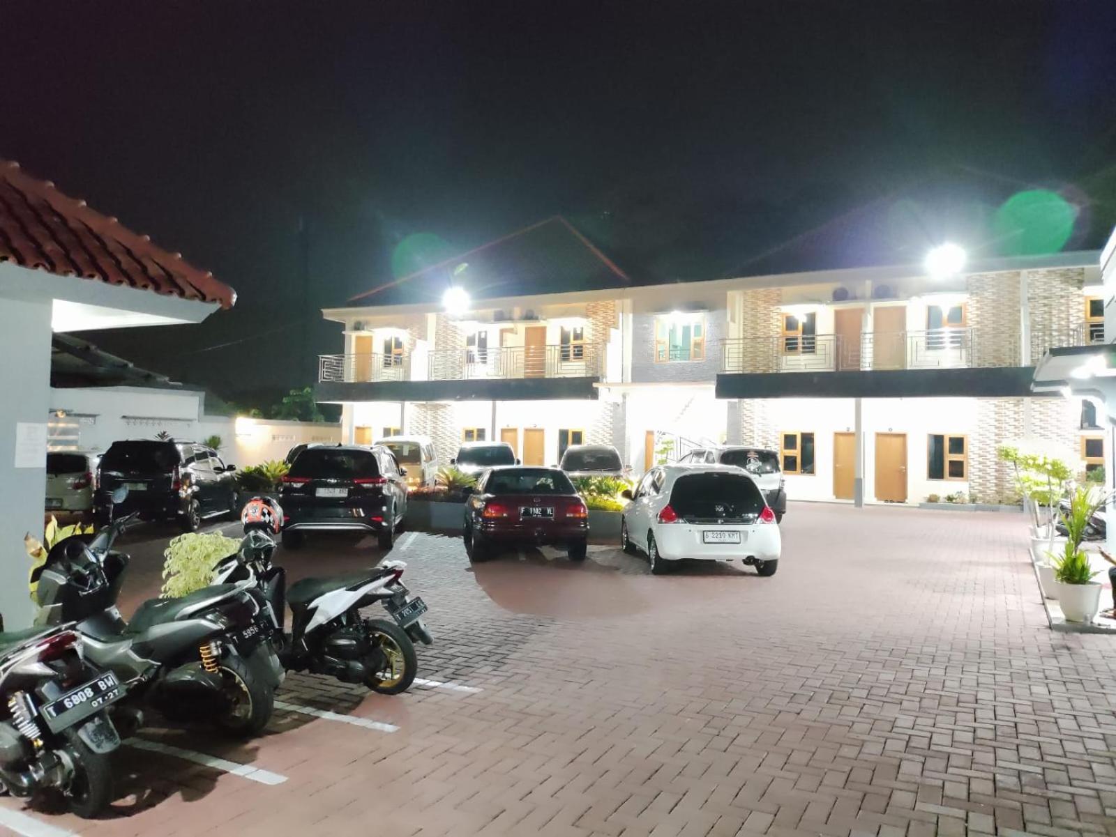 Hotel Cibening Purwakarta Εξωτερικό φωτογραφία