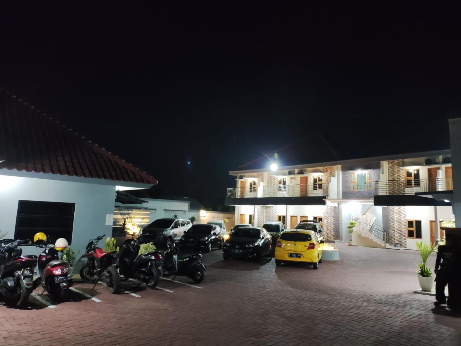 Hotel Cibening Purwakarta Εξωτερικό φωτογραφία