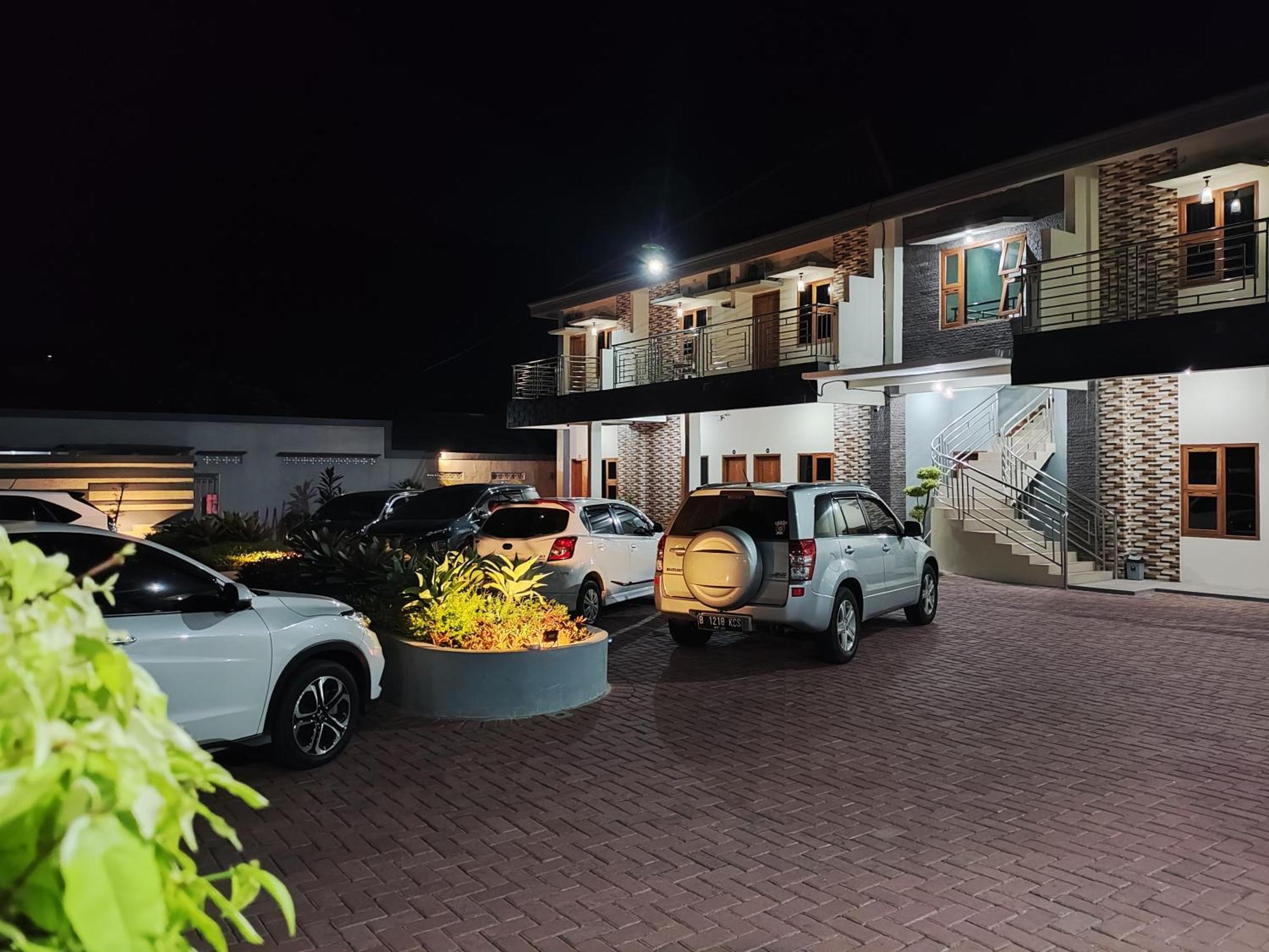 Hotel Cibening Purwakarta Εξωτερικό φωτογραφία