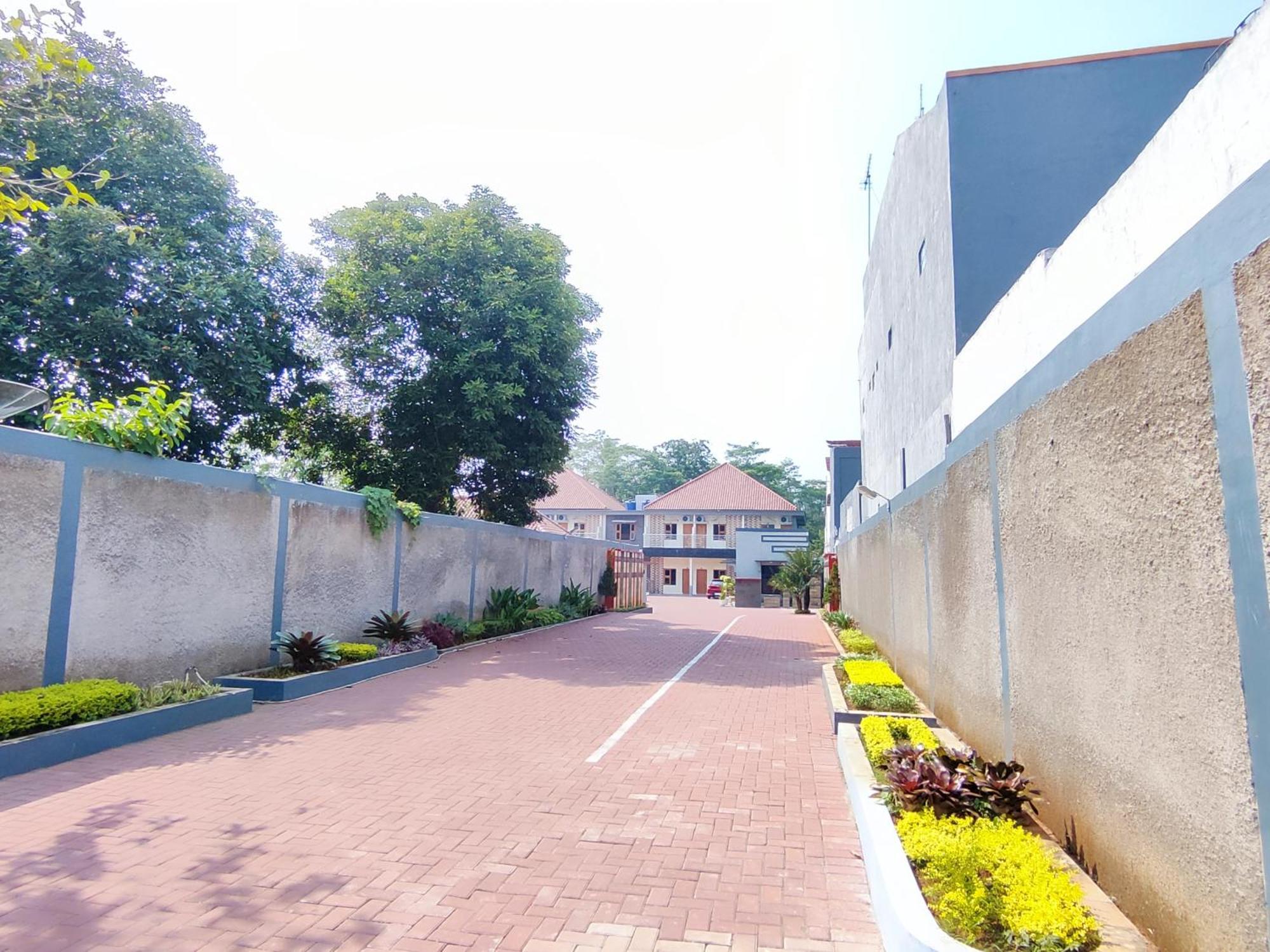 Hotel Cibening Purwakarta Εξωτερικό φωτογραφία