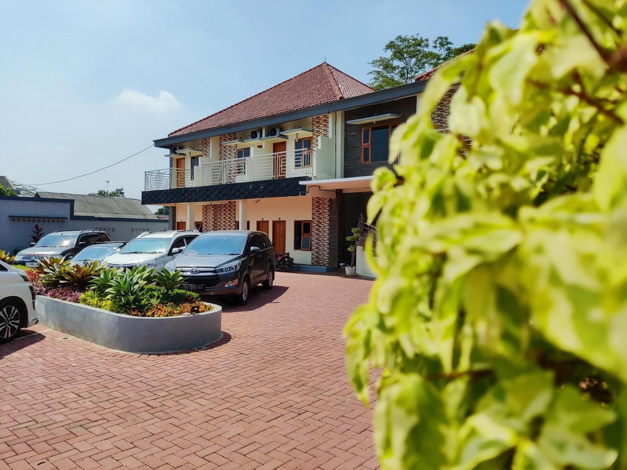 Hotel Cibening Purwakarta Εξωτερικό φωτογραφία