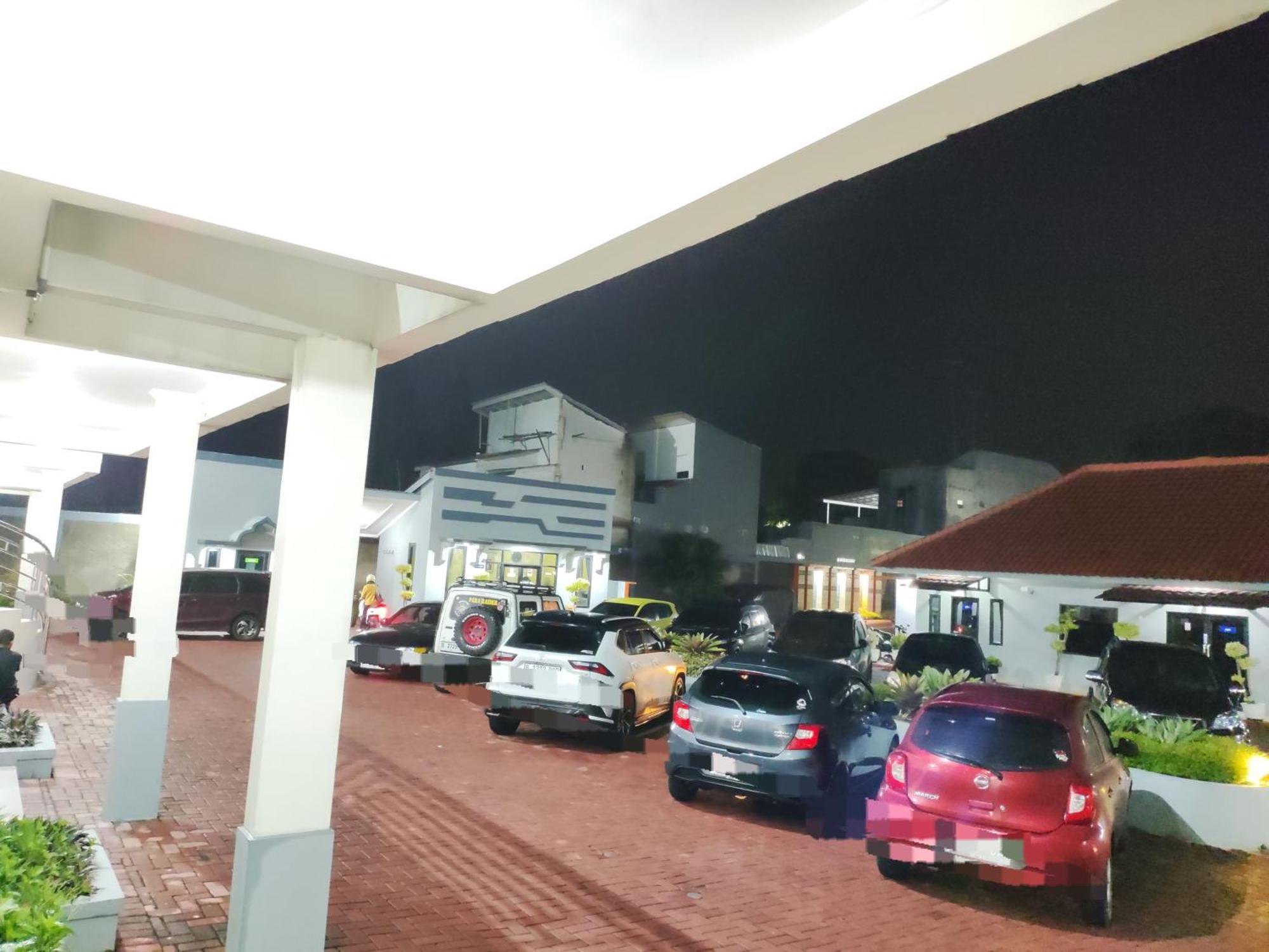 Hotel Cibening Purwakarta Εξωτερικό φωτογραφία