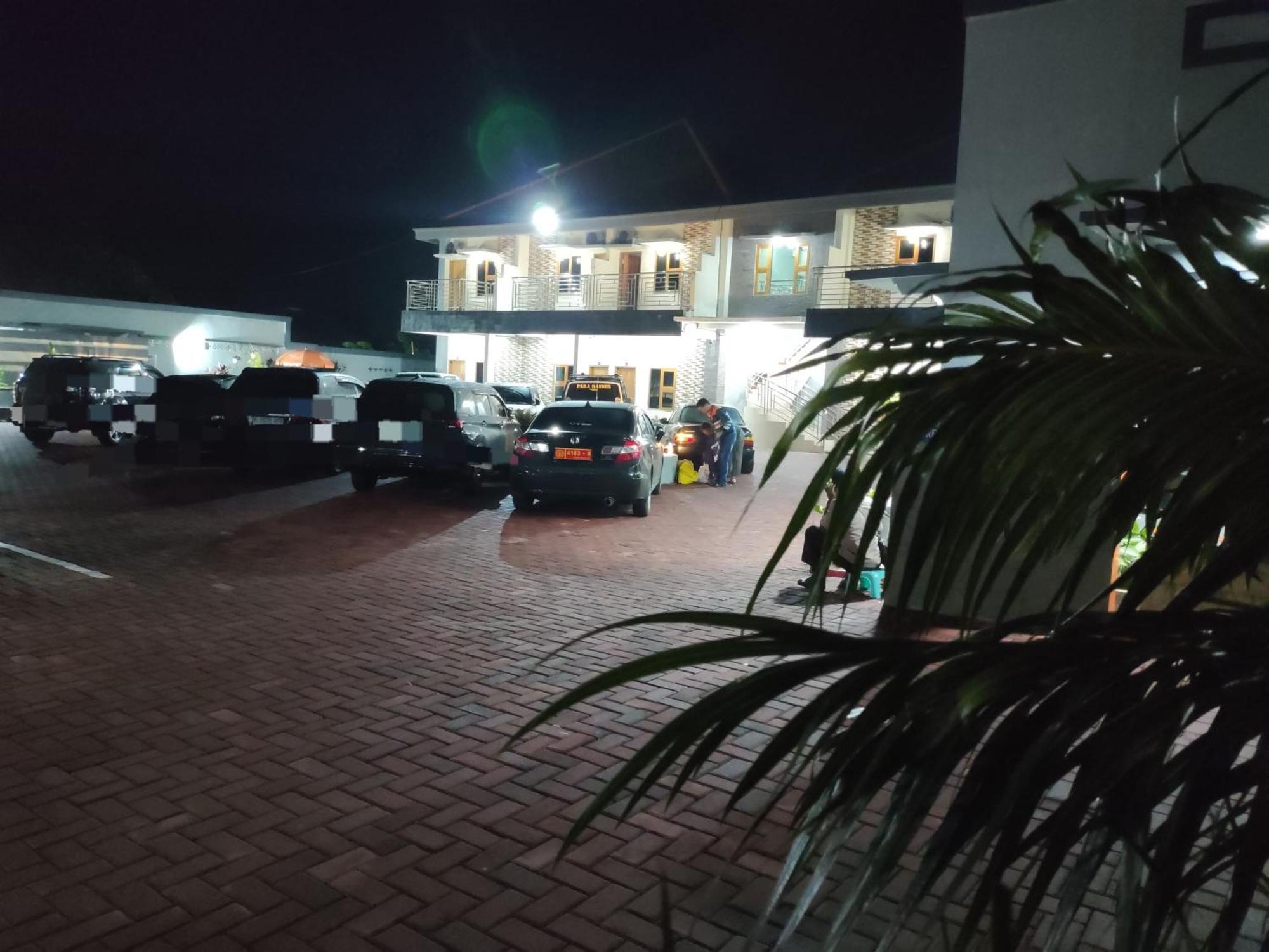 Hotel Cibening Purwakarta Εξωτερικό φωτογραφία