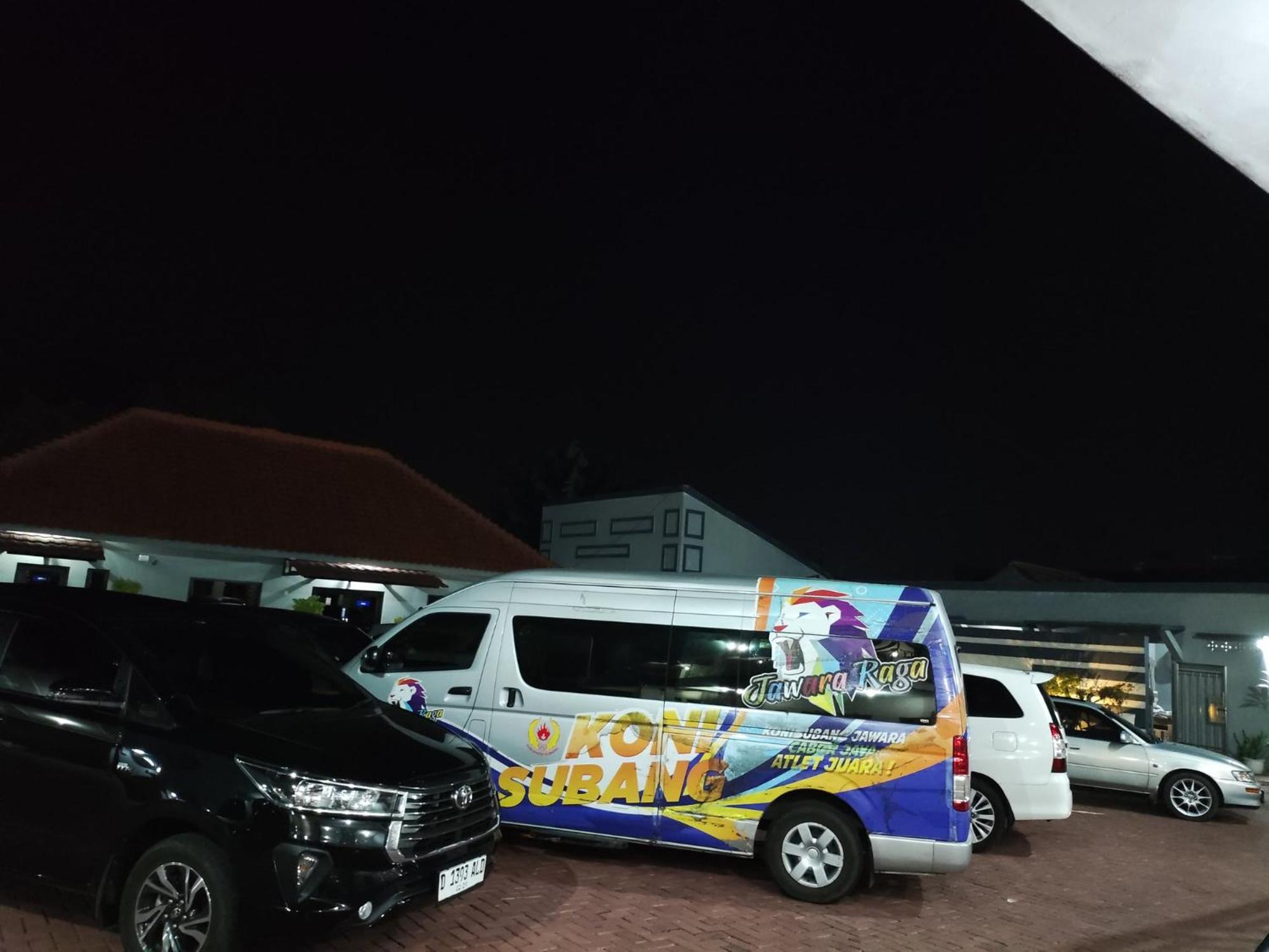 Hotel Cibening Purwakarta Εξωτερικό φωτογραφία