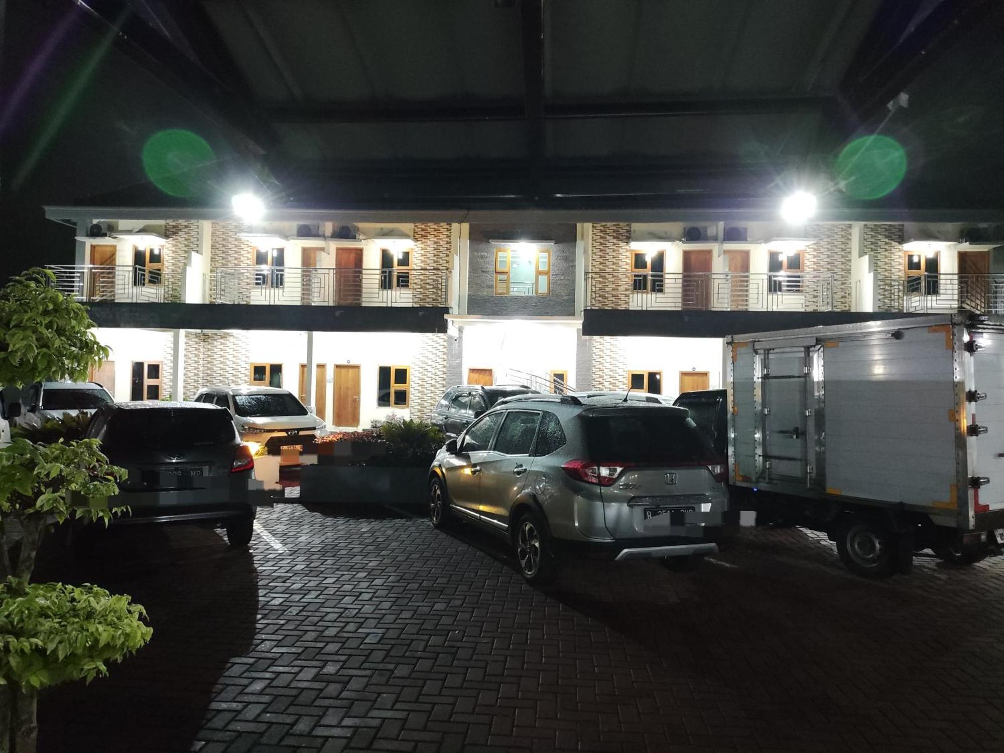 Hotel Cibening Purwakarta Εξωτερικό φωτογραφία