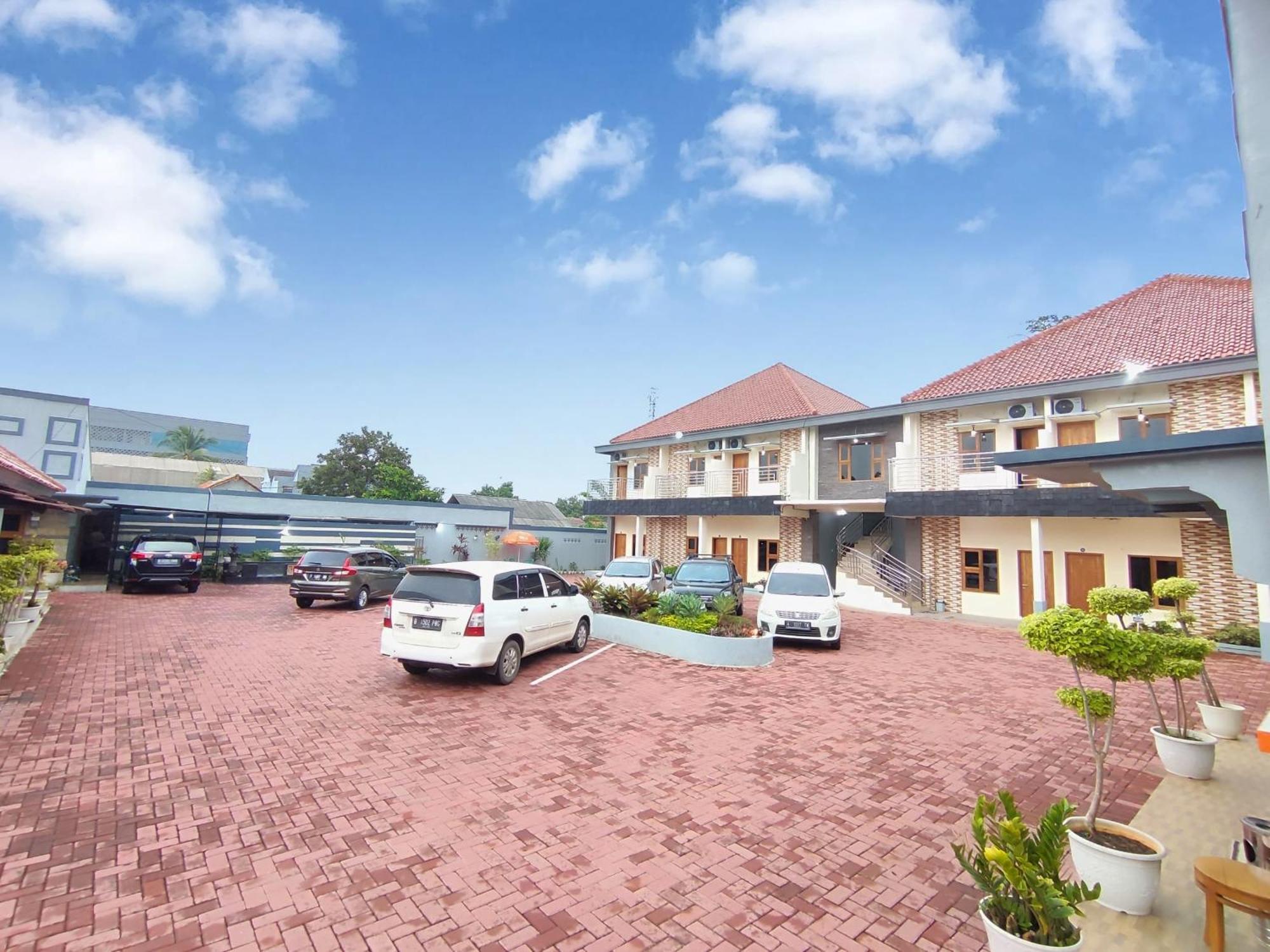 Hotel Cibening Purwakarta Εξωτερικό φωτογραφία
